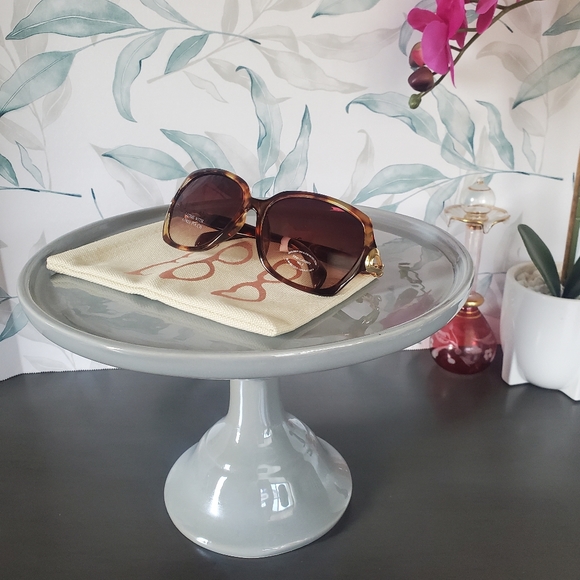 OASIS | Rhinestone Sunglasses in Tortoise Shell NWT - Picture 2 of 16